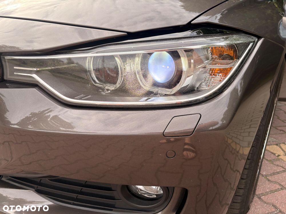 BMW Seria 3 320d - 22