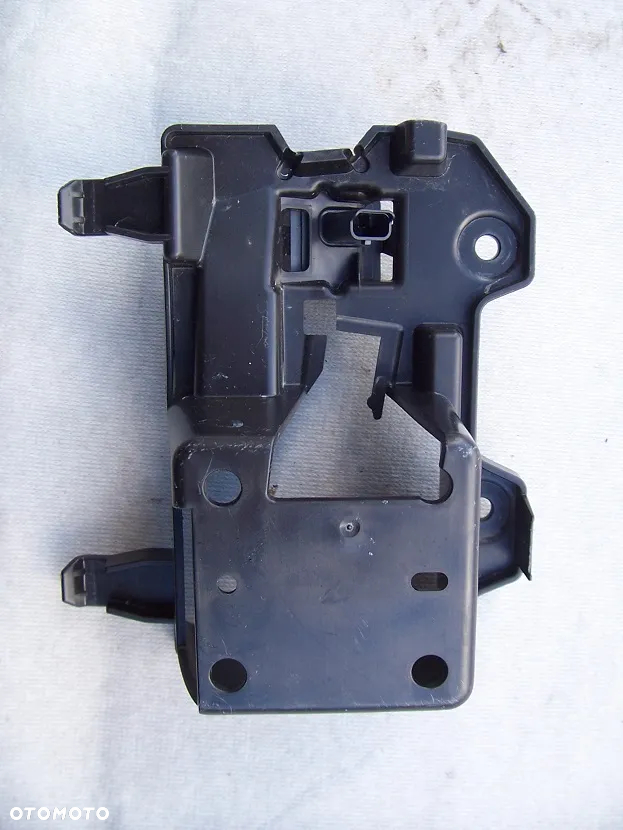 3008 II 5008 II LIFT 21-24 KAMERA UCHWYT ZDERZAKA PRZOD ORYGI. - 3