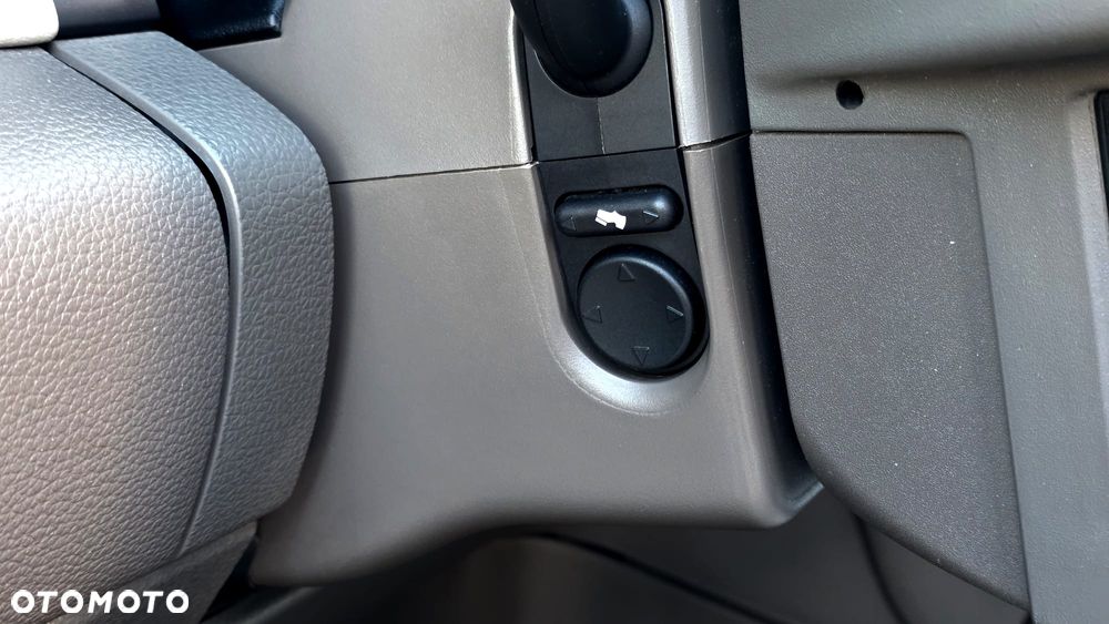 Lincoln Navigator - 28