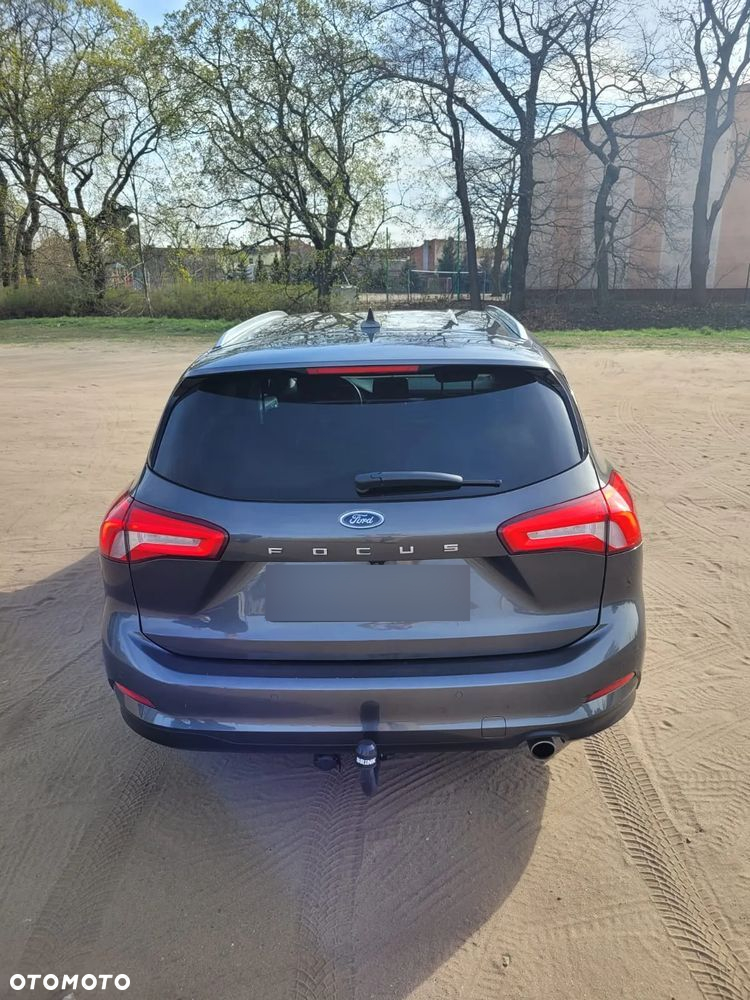 Ford Focus 2.0 EcoBlue Titanium - 4