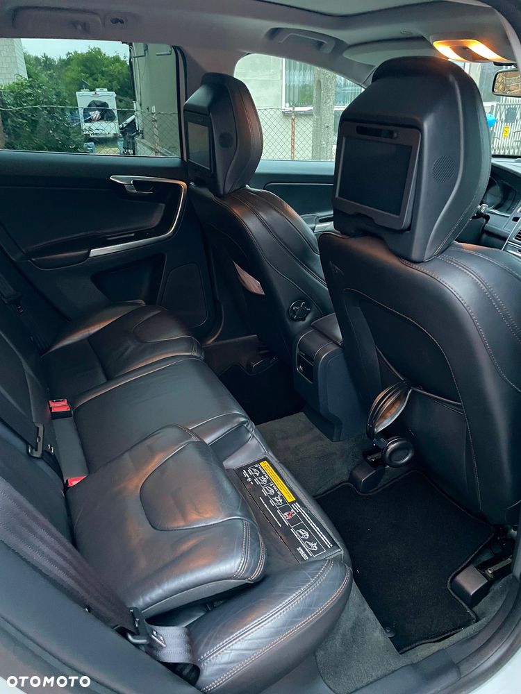 Volvo XC 60 D5 AWD Summum - 18