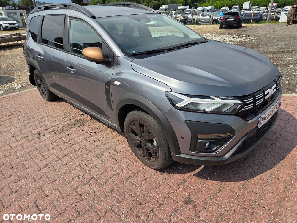 Dacia Jogger TCe 110 (7-Sitzer) Essential - 1