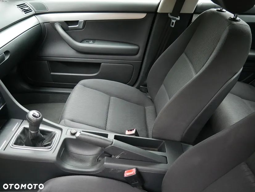 Audi A4 Limousine - 21