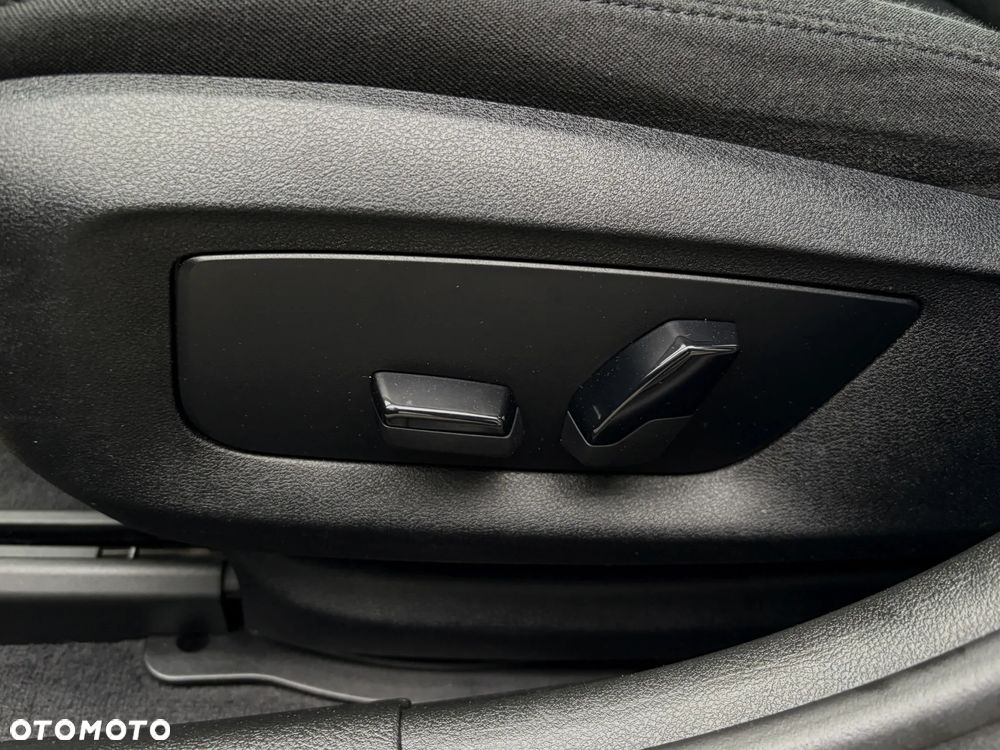 BMW Seria 5 520d - 37