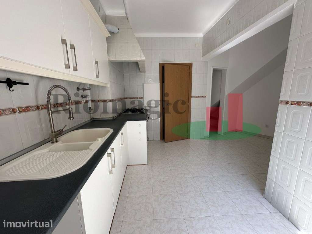 Apartamento T4 nas Mercês - Rio de Mouro - Grande imagem: 2/31
