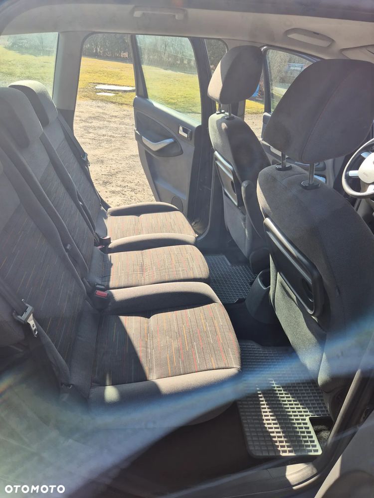 Ford C-MAX 1.6 Ambiente - 9