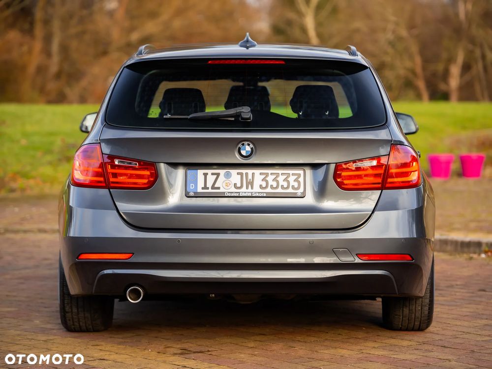 BMW Seria 3 318d Blue Performance - 8
