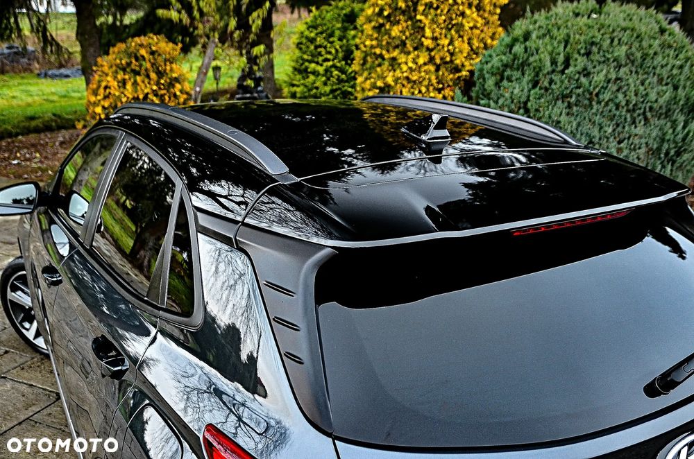 Hyundai Kona 1.6 T-GDI DCT 4WD Premium - 23