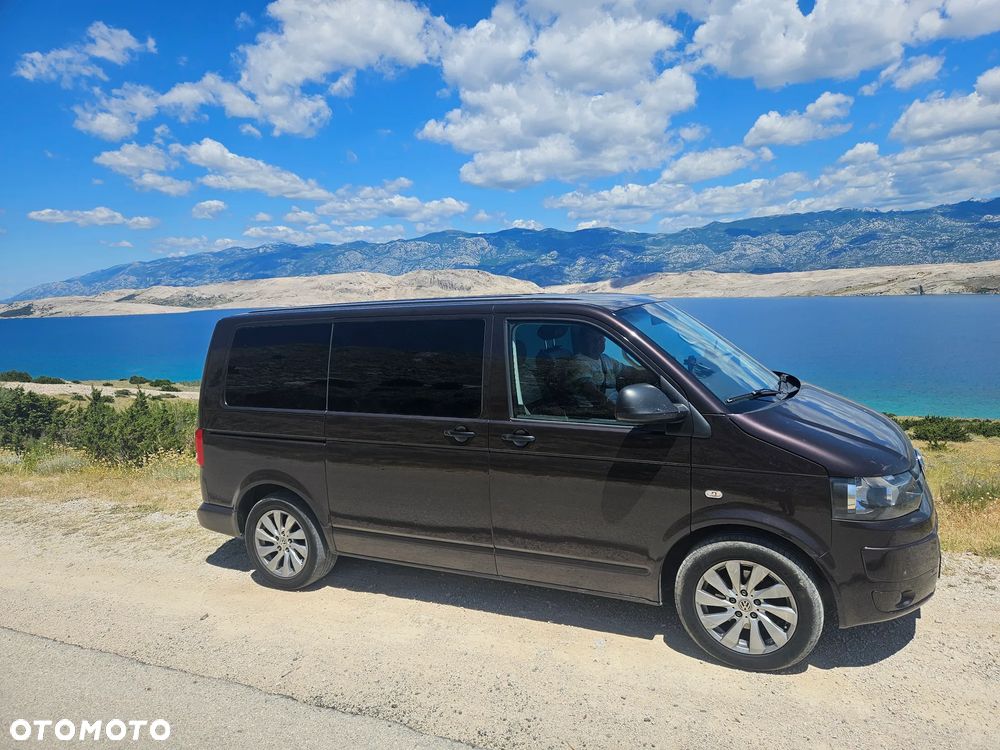 Volkswagen Multivan - 1