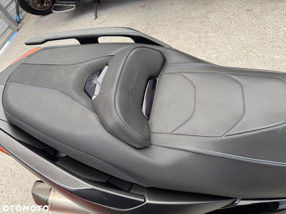 Yamaha X-max - 10