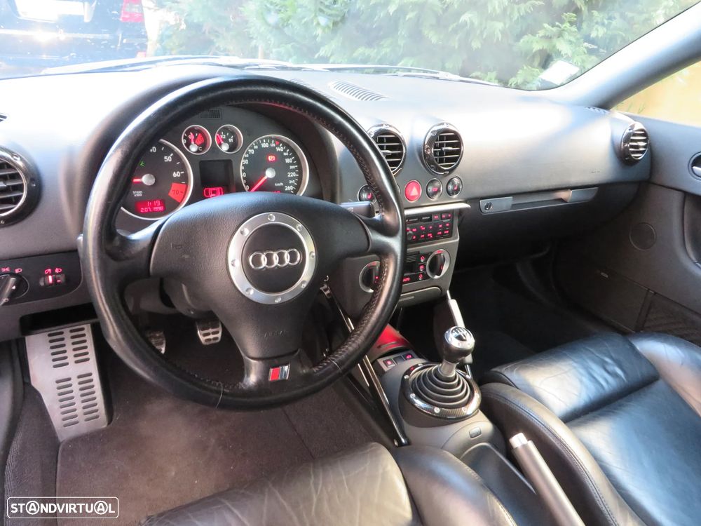 Audi TT Coupé 1.8 T - 8