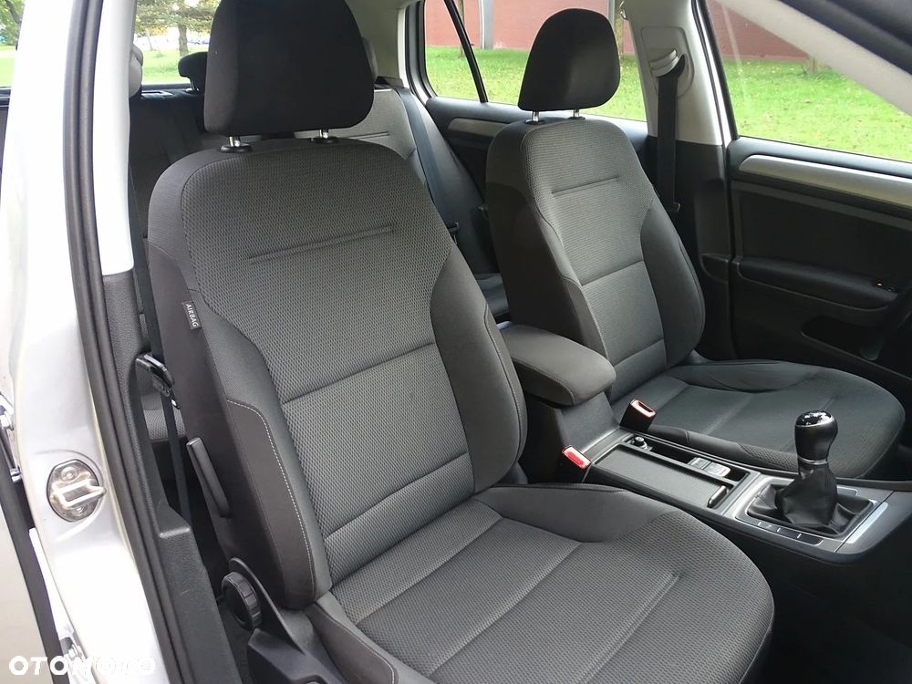 Volkswagen Golf 1.6 BlueTDI Comfortline - 19