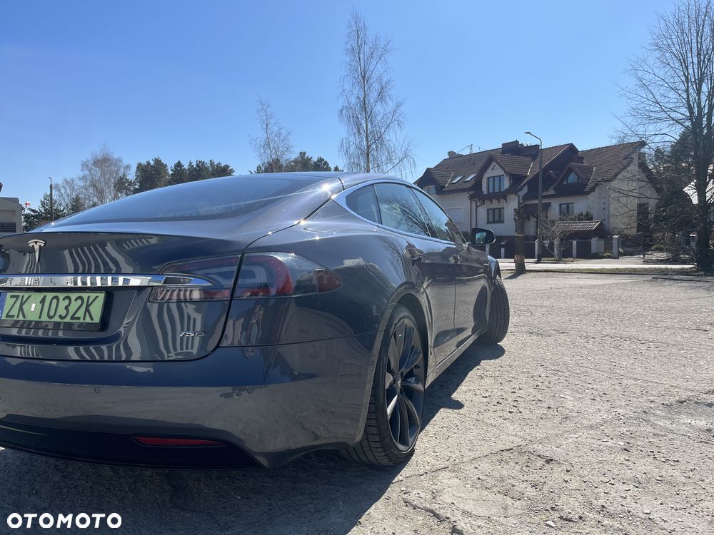 Tesla Model S Long Range Plus - 6