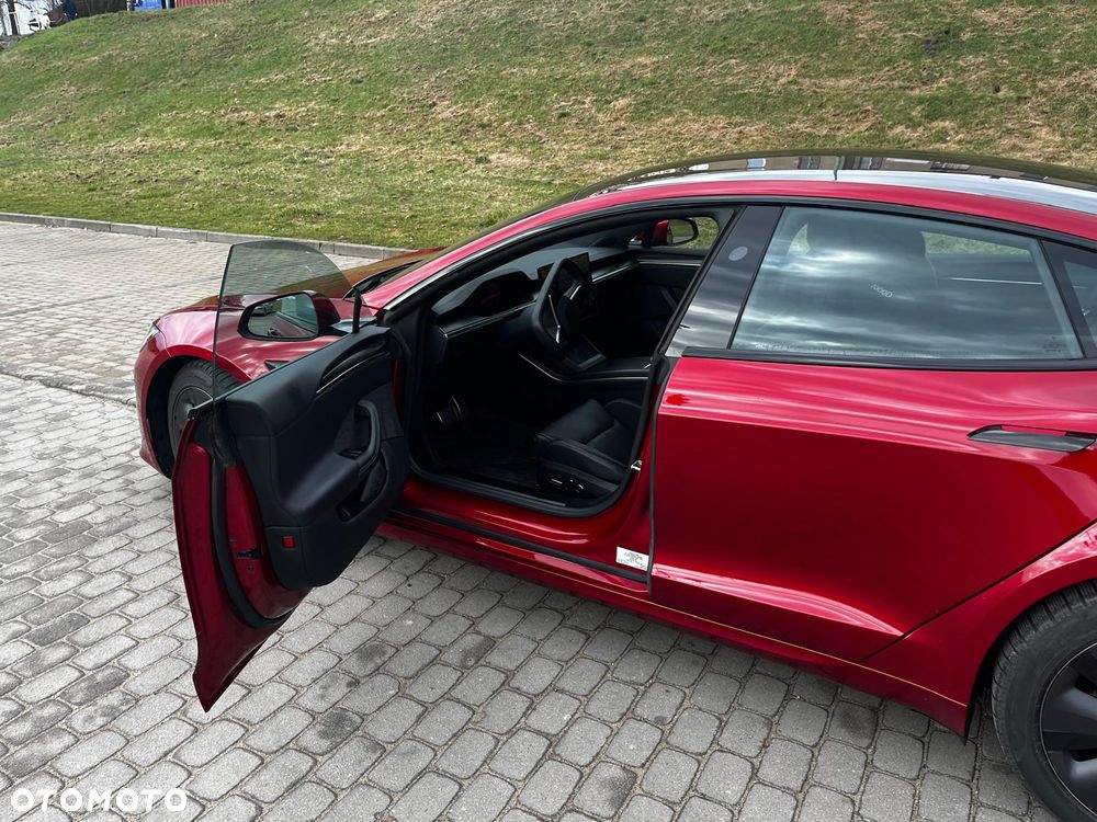 Tesla Model S - 23