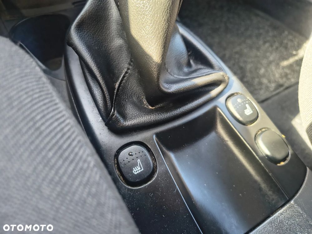 Ford Focus 1.6 Futura - 34