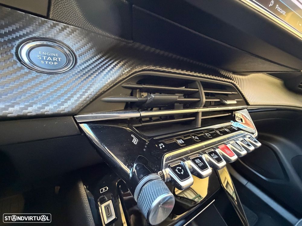 Peugeot e-2008 50 kWh Allure - 27