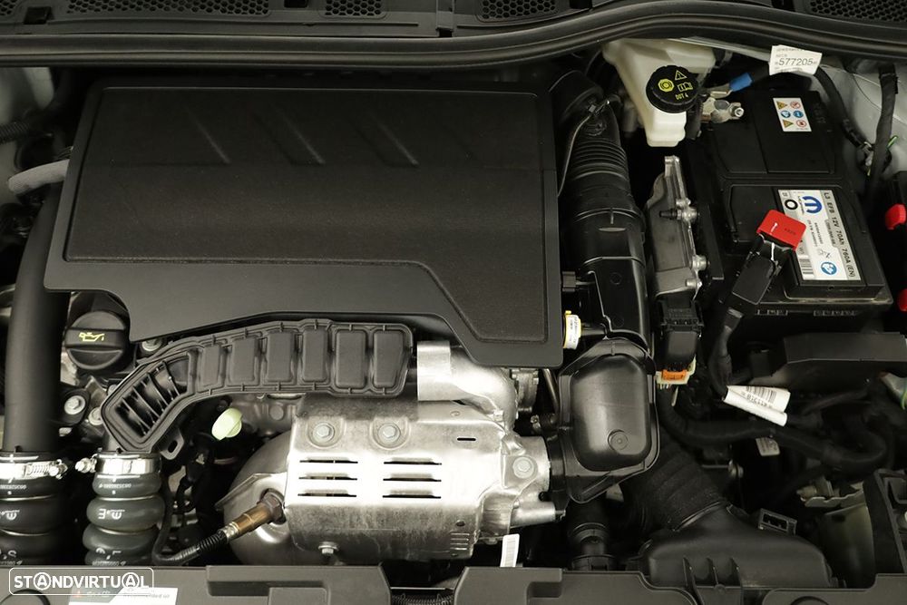 Citroën C4 1.2 PureTech Plus EAT8 - 24