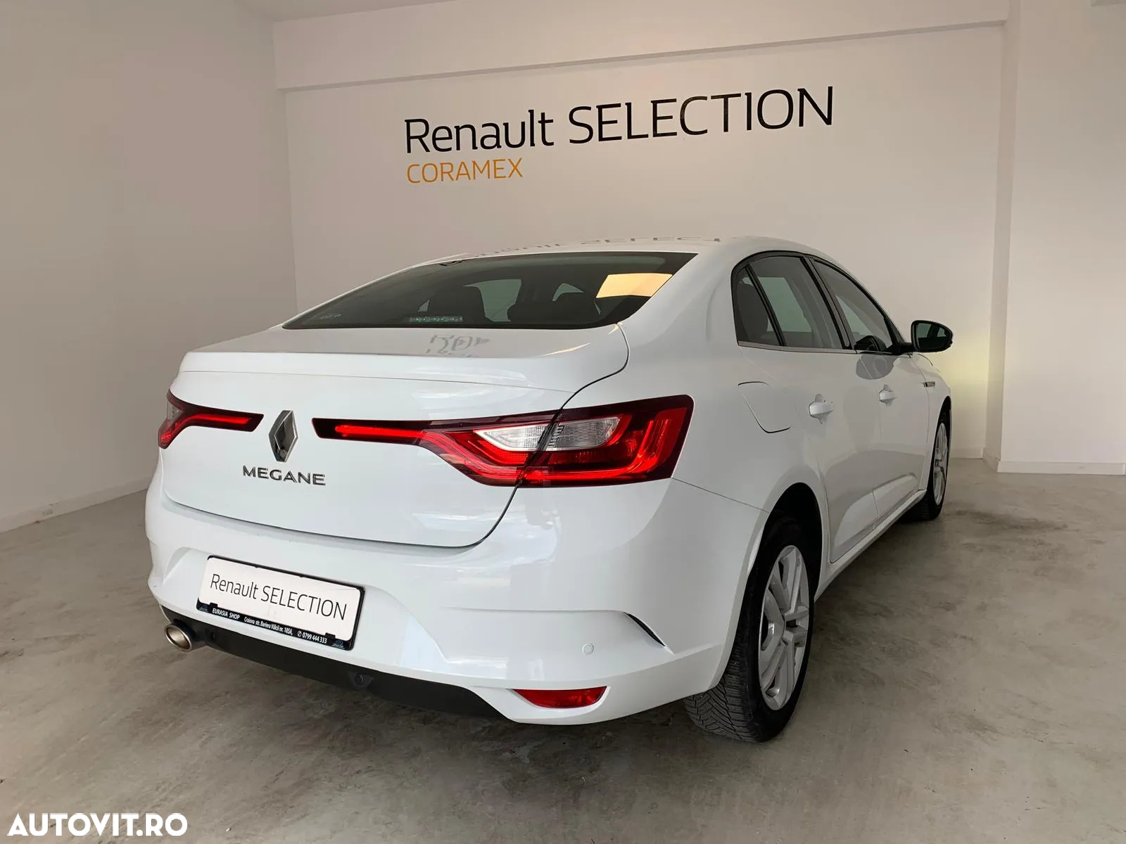 Renault Megane TCe EDC Zen - 12