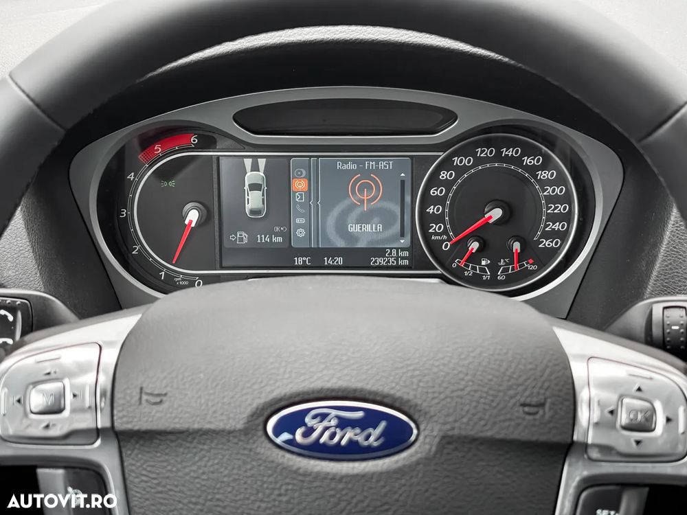 Ford Mondeo - 12