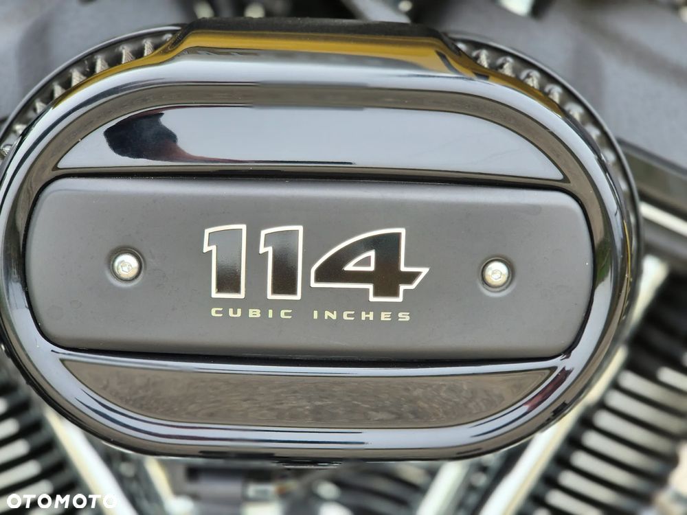 Harley-Davidson Softail Street Bob - 27