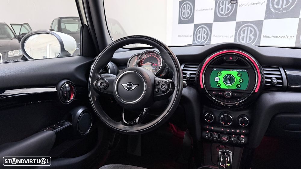 MINI 5 Portas Cooper Aut. - 13