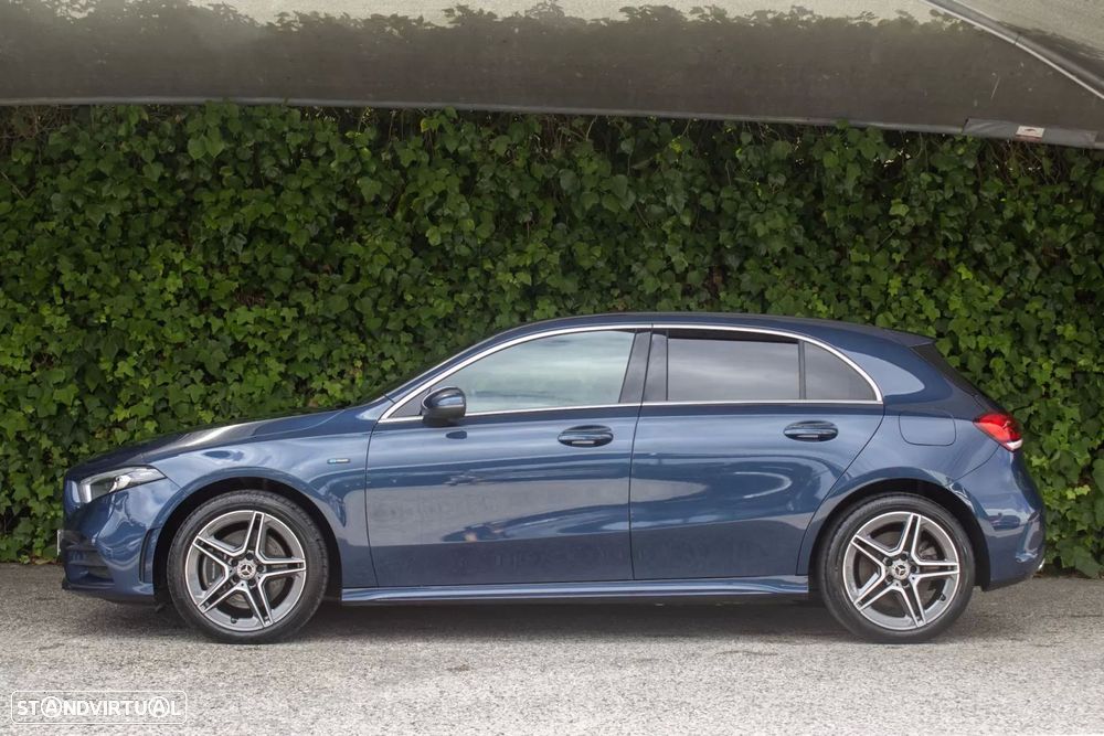 Mercedes-Benz A 250 e AMG Line - 8