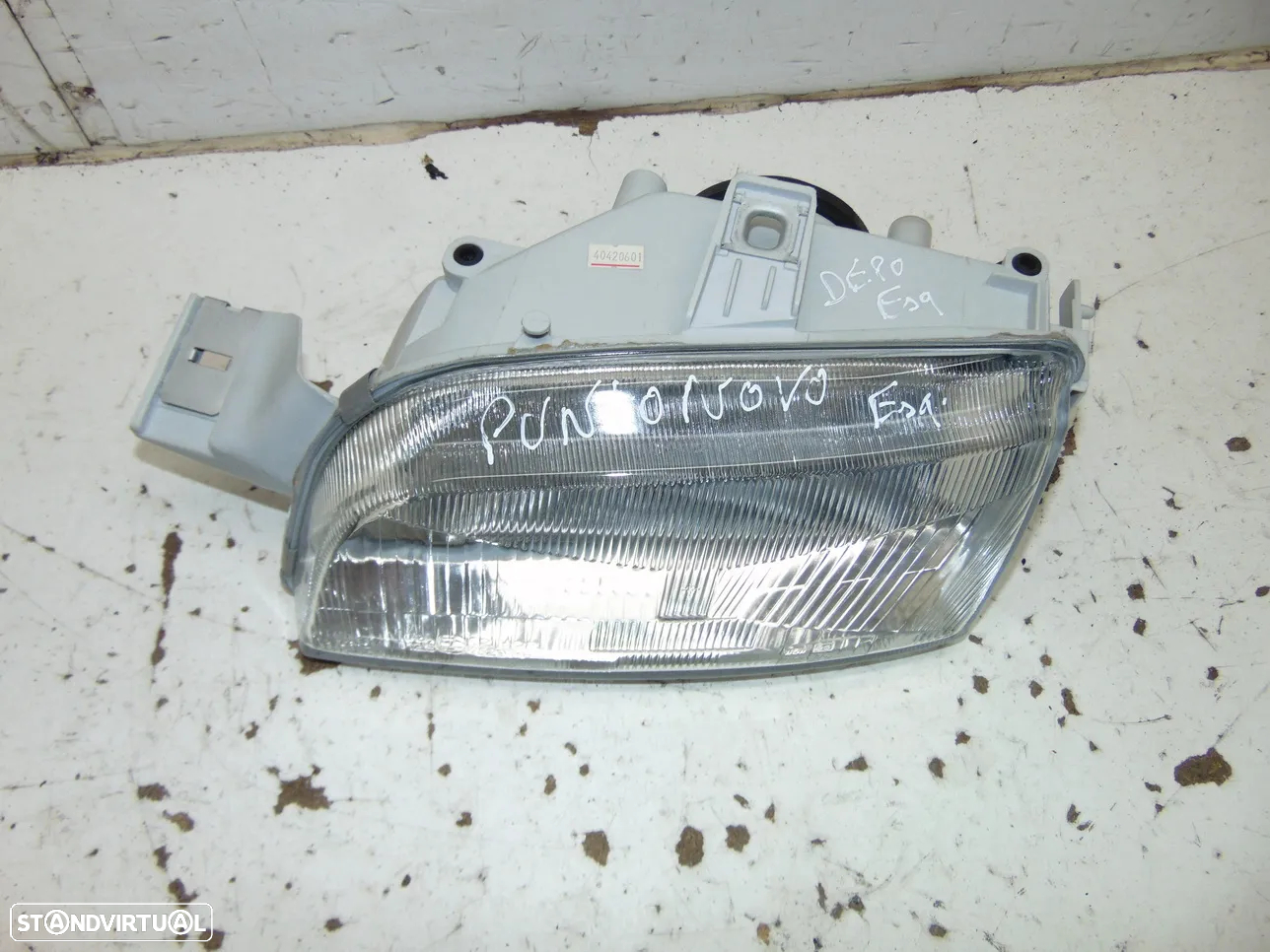 Fiat Punto farol - 2