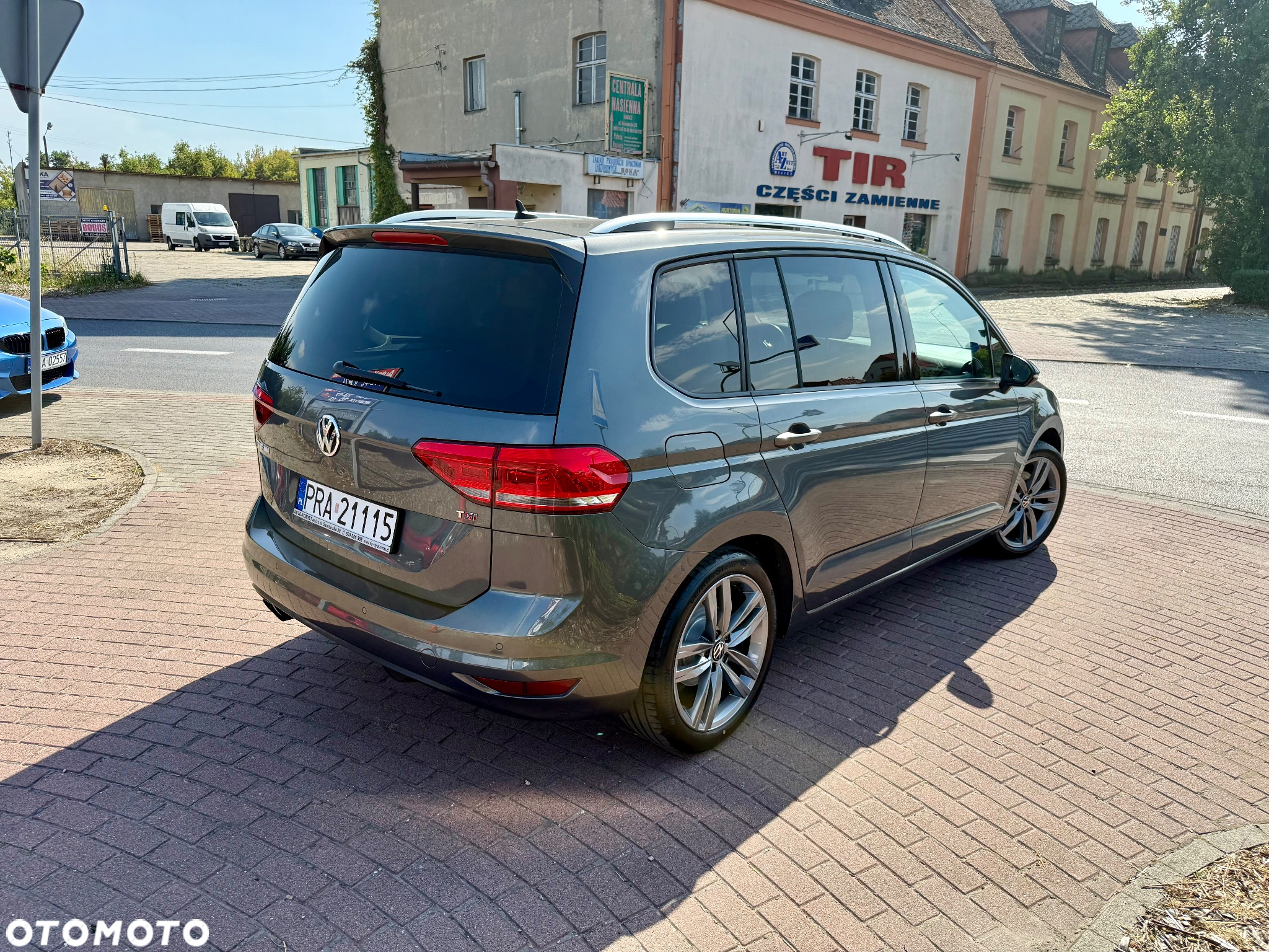 Volkswagen Touran 1.4 TSI (BlueMotion Technology) Comfortline - 4
