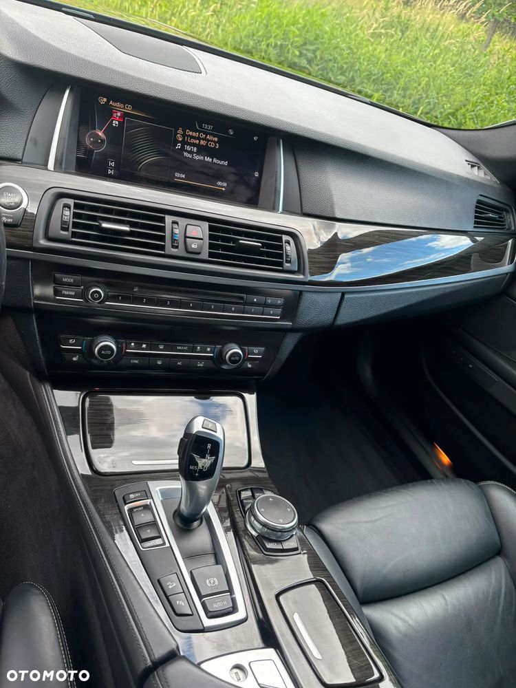 BMW Seria 5 535i xDrive Luxury Line - 18