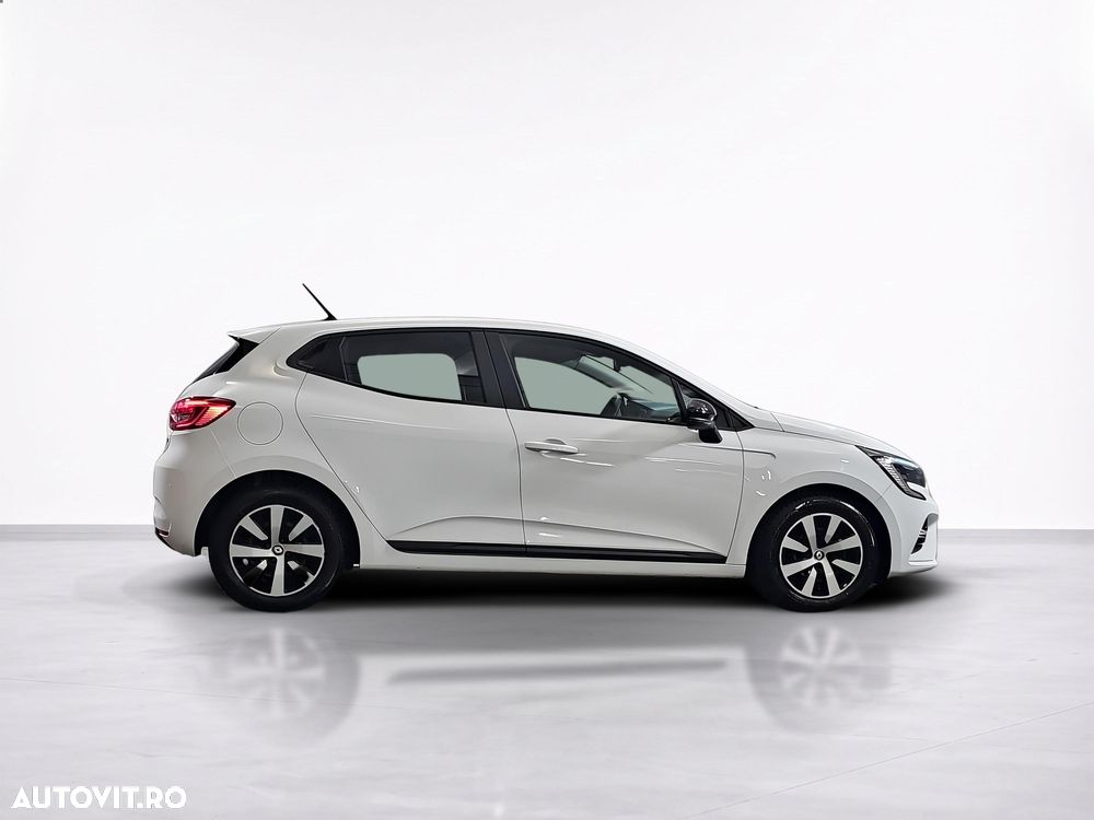 Renault Clio - 7