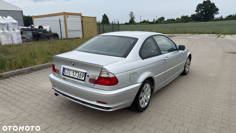BMW Seria 3 318Ci - 8
