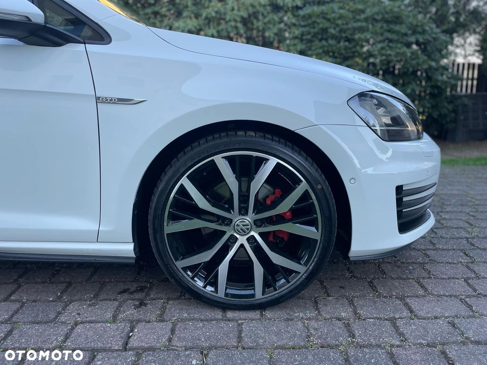 Volkswagen Golf GTD 2.0 TDI SCR DSG - 19