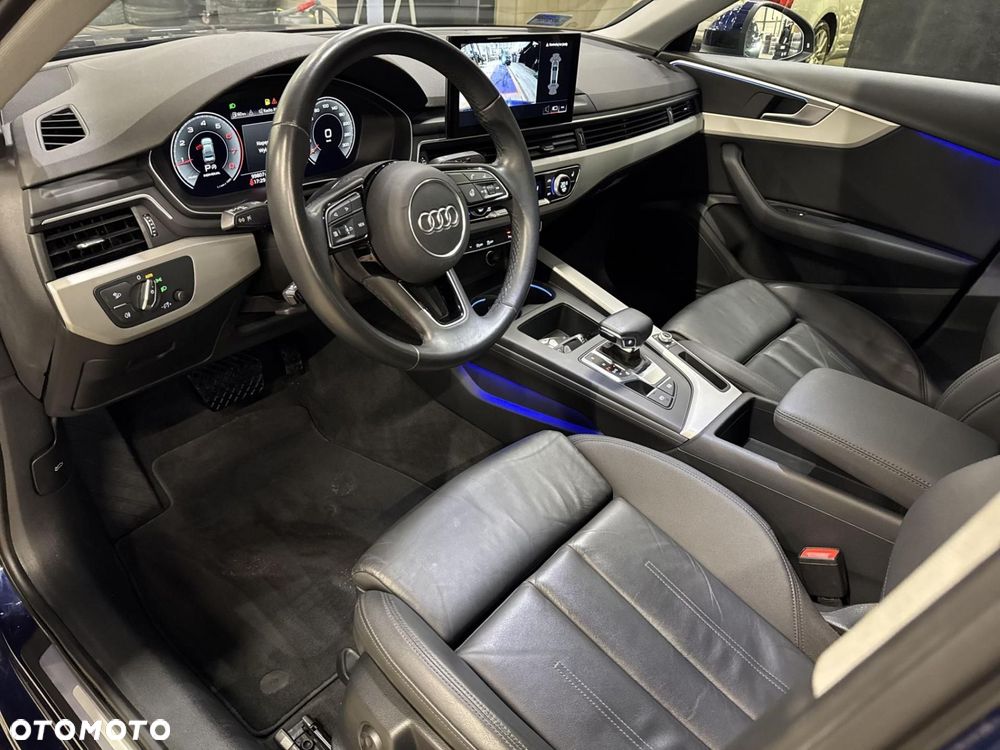 Audi A4 Limousine - 10