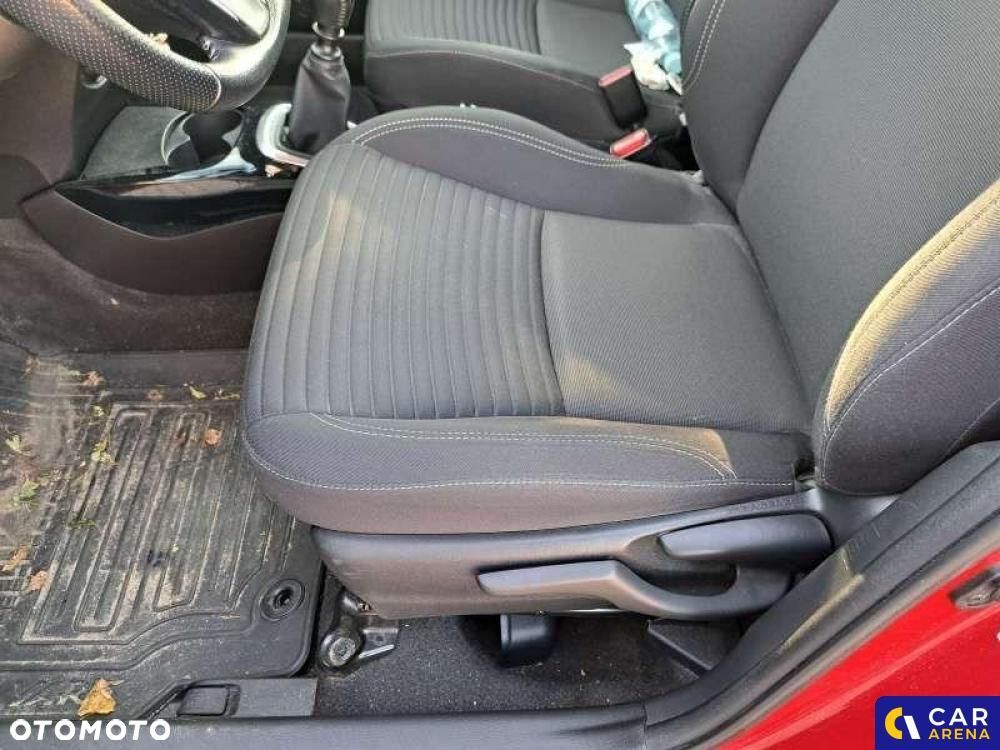 Toyota Yaris - 21