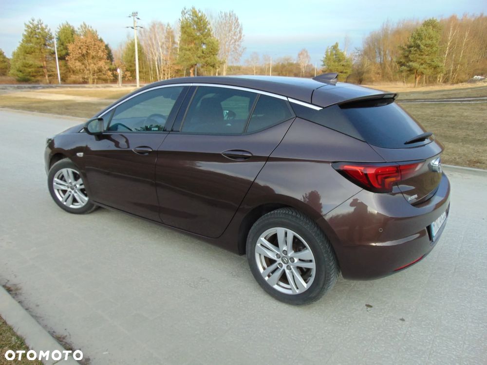 Opel Astra 1.4 Turbo Innovation - 32