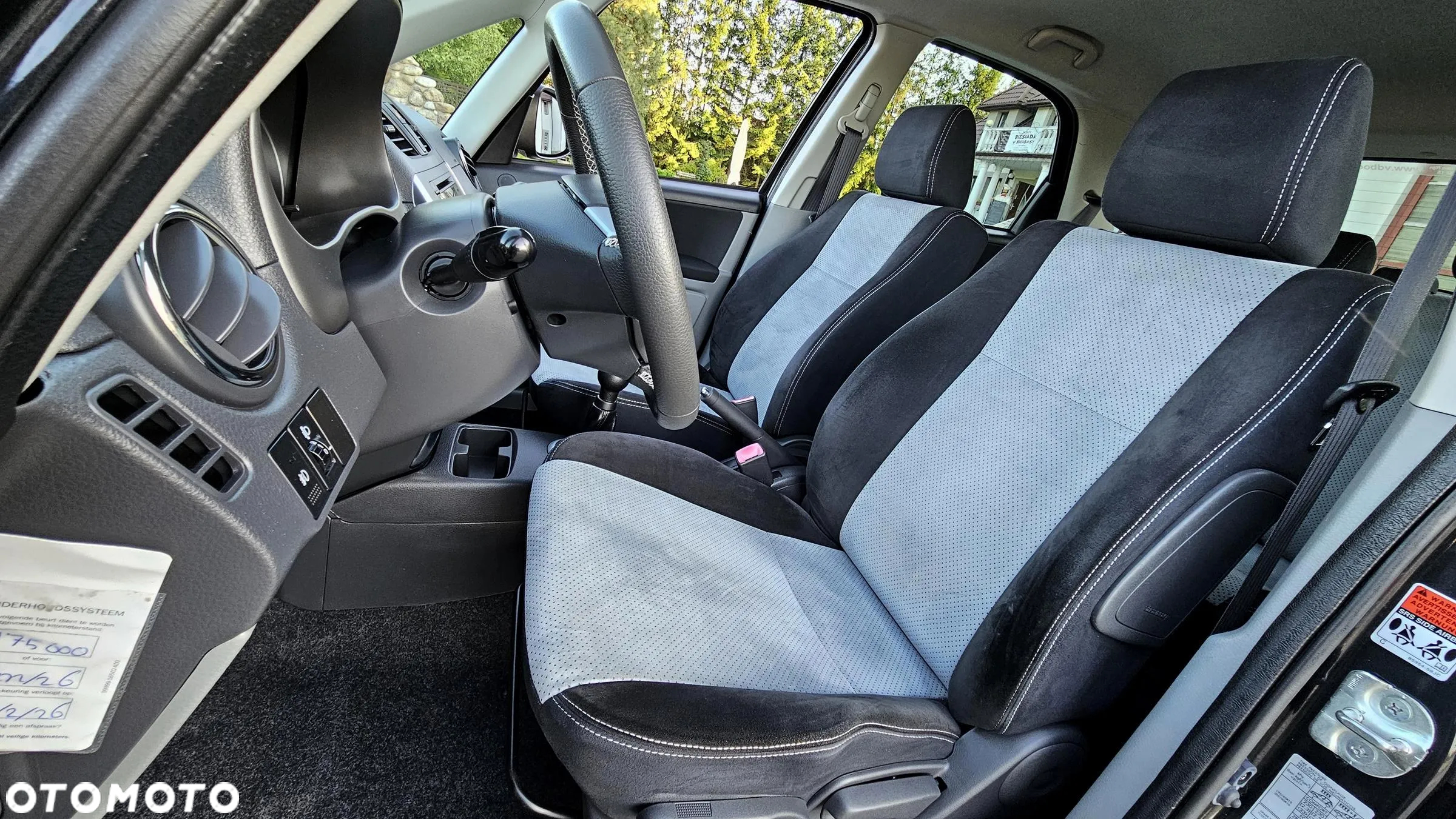 Suzuki SX4 1.6 Premium - 25