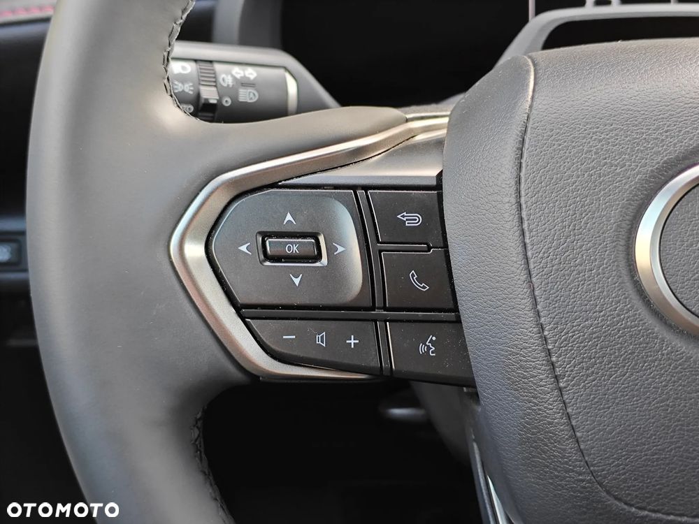 Lexus LBX 1.5 Hybrid Emotion - 17
