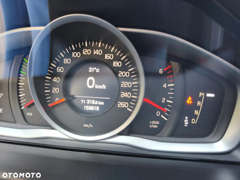 Volvo V70 D3 Momentum - 19