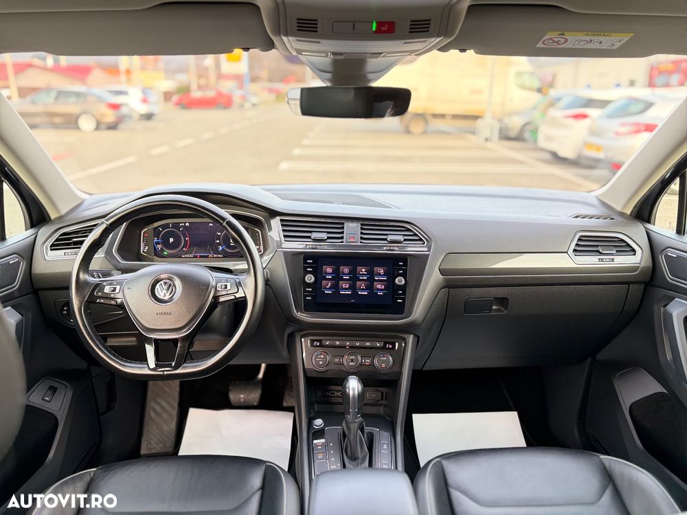 Volkswagen Tiguan - 5