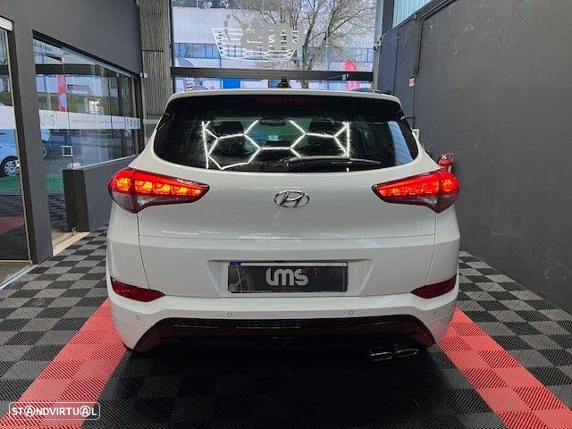 Hyundai Tucson 2.0 CRDi 4WD Auto Premium - 5