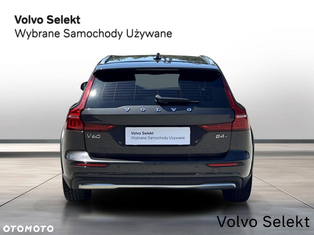 Volvo V60 Cross Country - 5