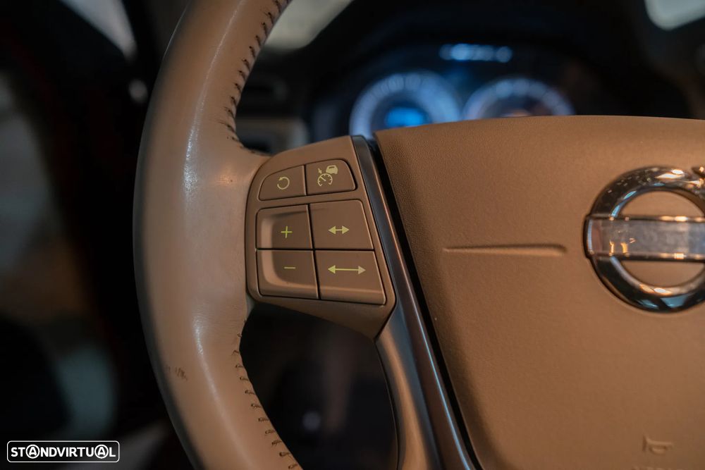 Volvo XC 70 2.4 D3 Momentum Geartronic - 26