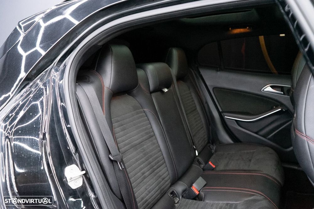 Mercedes-Benz GLA 220 d AMG Line - 8