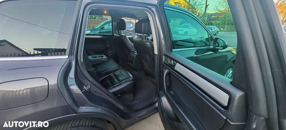 Volkswagen Touareg - 20