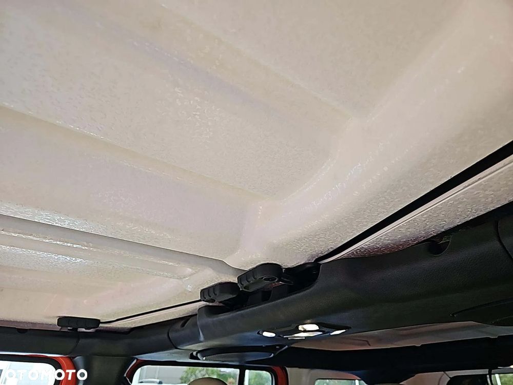 Jeep Wrangler Unlimited GME 2.0 Turbo Sahara - 11