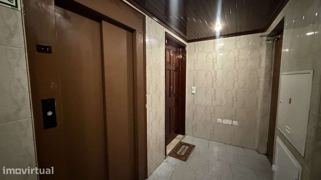 Apartamento T1+1 em Mafamude, Vila Nova de Gaia - Grande imagem: 5/13