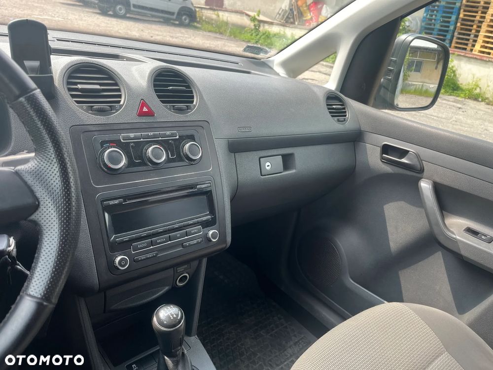 Volkswagen Caddy - 11