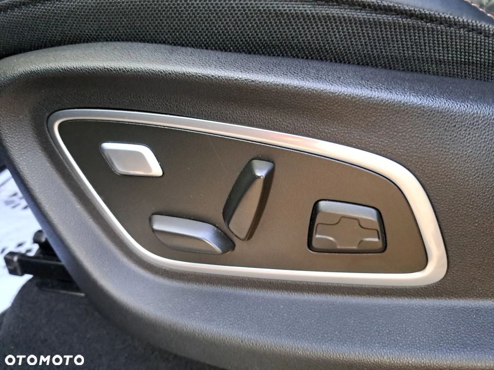 Renault Espace 2.0 Blue dCi Initiale Paris EDC - 18