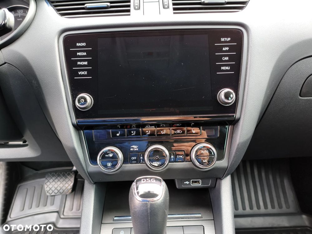 Skoda Octavia 1.6 TDI DSG Soleil - 28