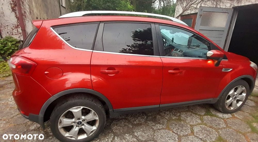 Ford Kuga 2.0 TDCi 2x4 Titanium - 1